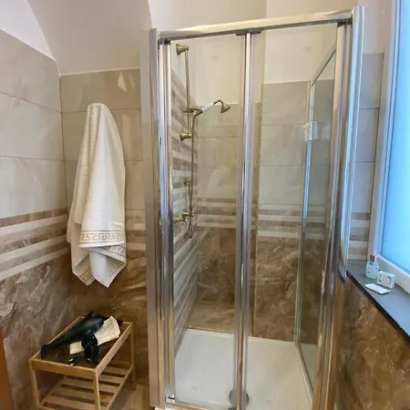 Incentro Couette-café 3*